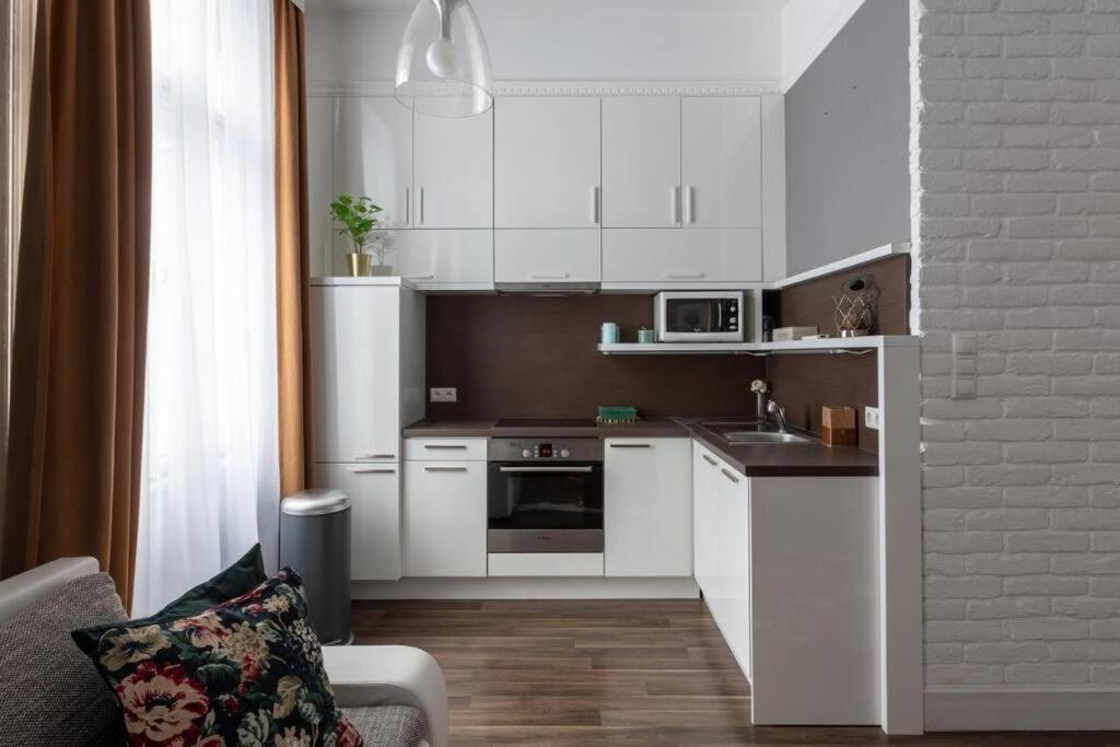 Chic, Captivating Space Budapest Esterno foto