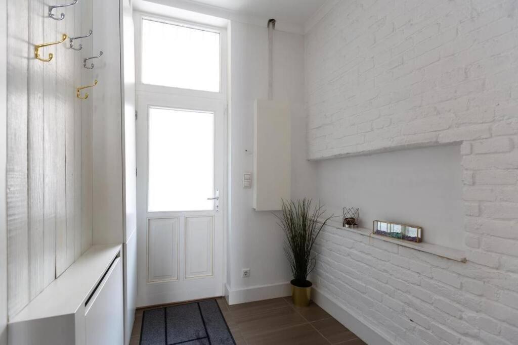 Chic, Captivating Space Budapest Esterno foto