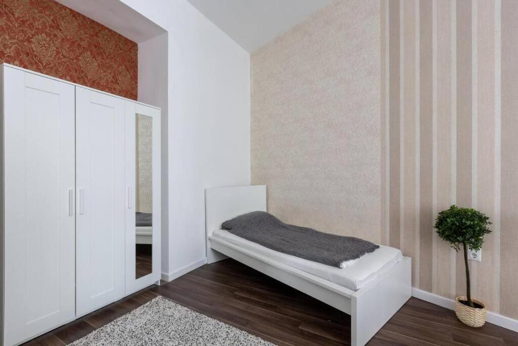 Chic, Captivating Space Budapest Esterno foto