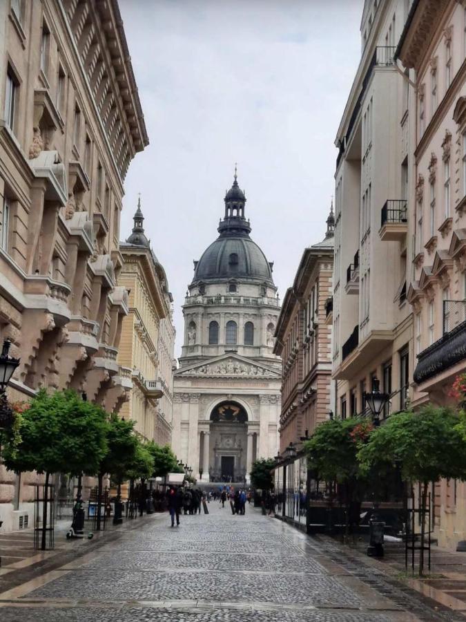 Chic, Captivating Space Budapest Esterno foto